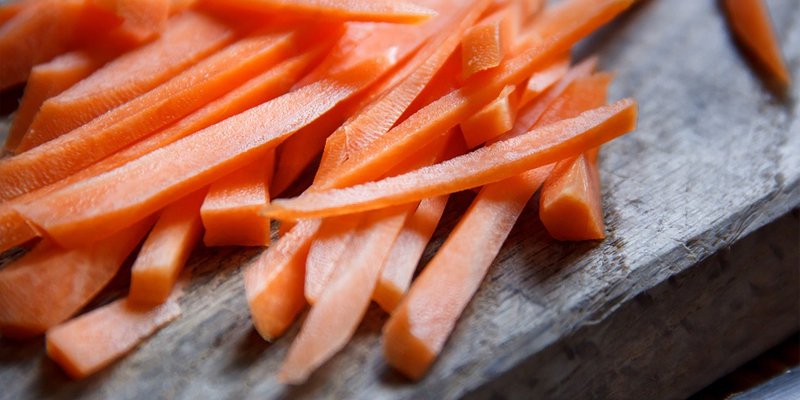 sliced carrots
