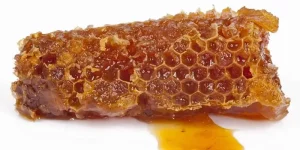 Can You Eat Honeycomb