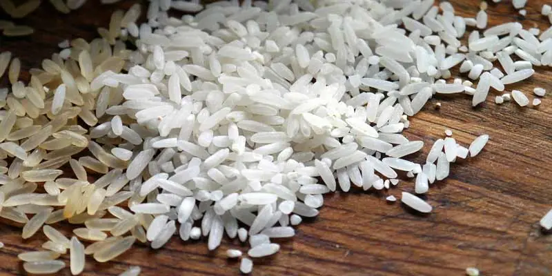 can-you-eat-raw-rice-pantry-tips